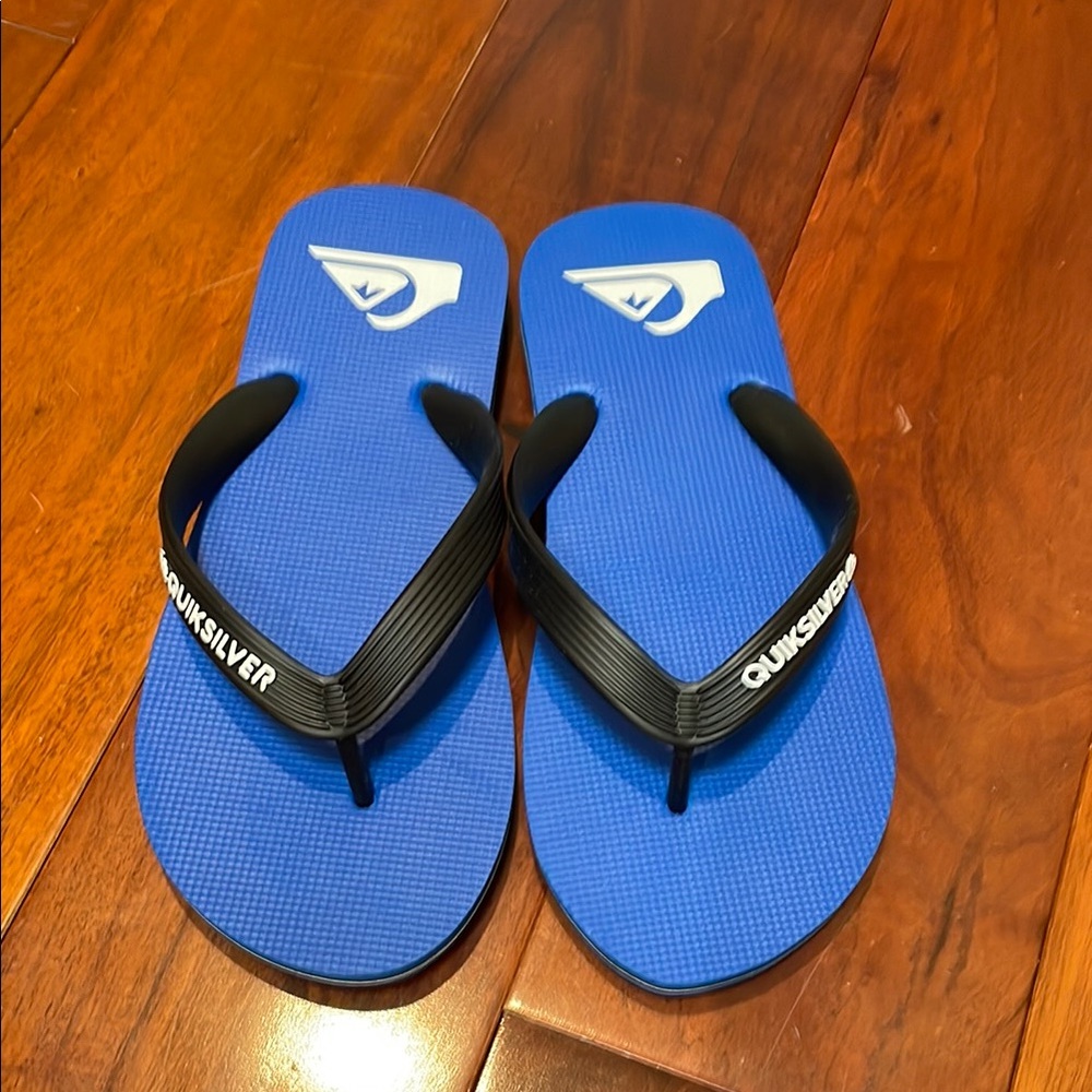 Quiksilver Ocean Blue Sandals with Black Straps size 4